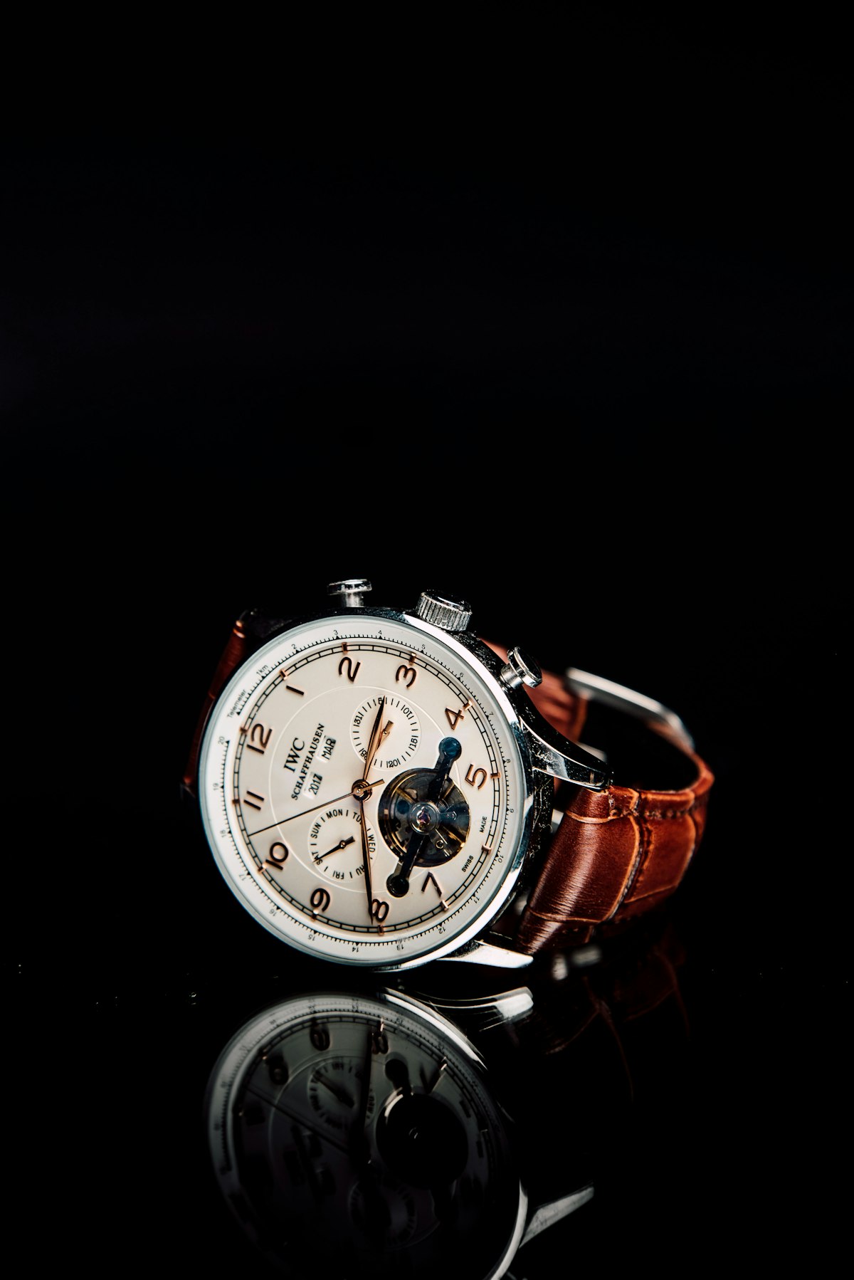Minimal silver watch